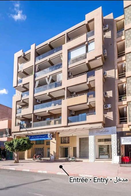 Apartamento Plein Centre Marrakech, Grand Balcon Filant Marrakesh Exterior foto